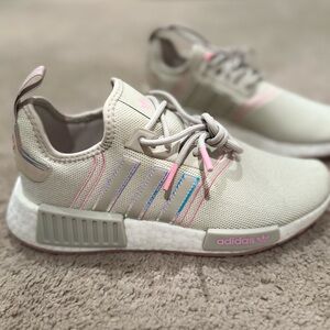 Adidas women’s shoes size 7